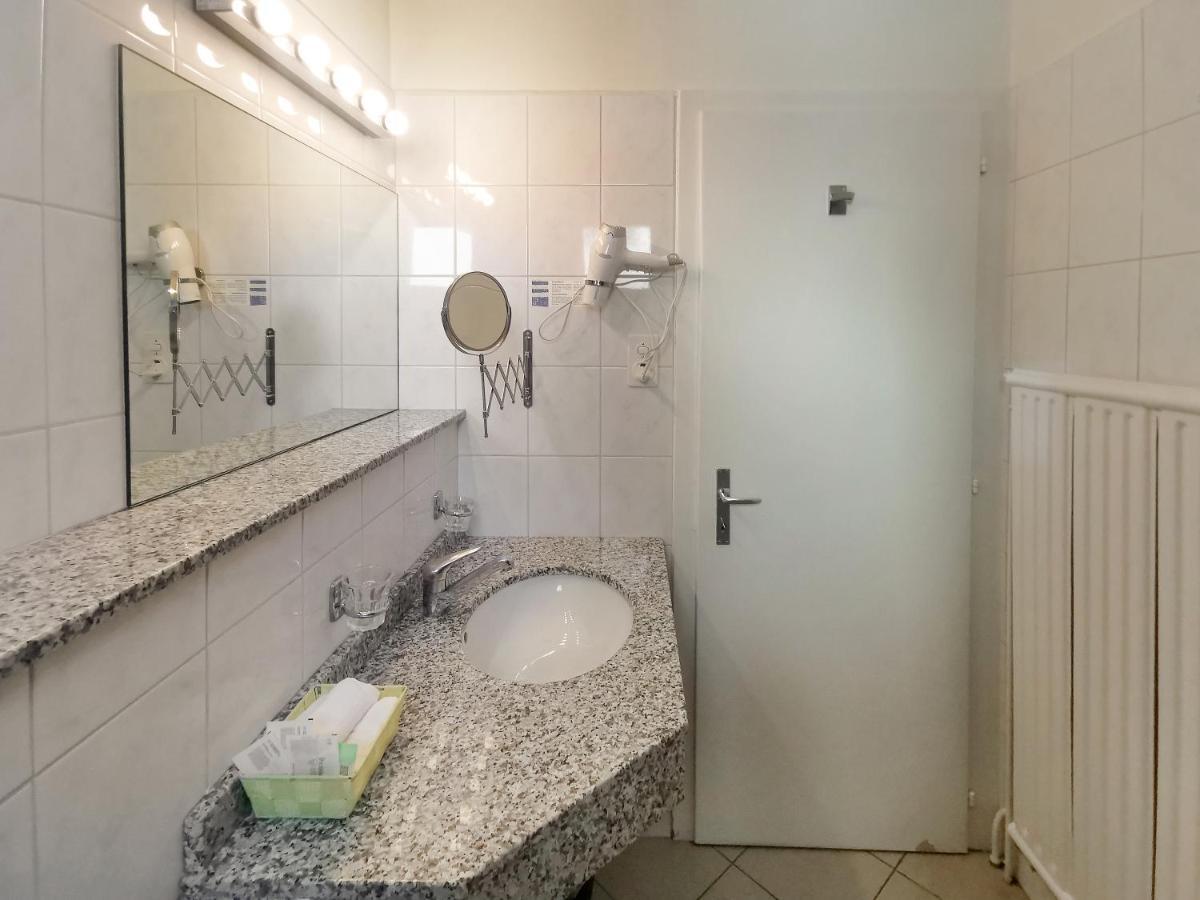 Hotel Des Alpes Bulle Center 외부 사진