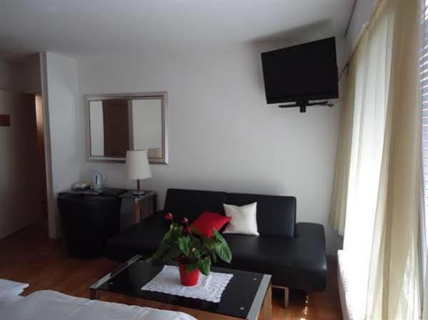 Hotel Des Alpes Bulle Center 외부 사진